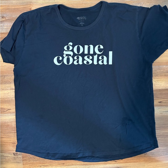 Tops - All Birds Gone Coastal Graphic Tee XL